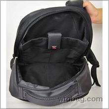 愛自由雙肩電腦背包 性價比高的旅行伴侶